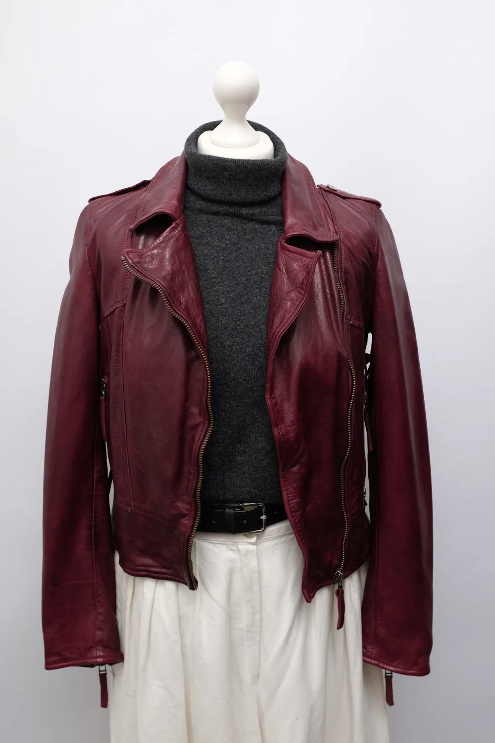BURGUNDY LEATHER JACKET