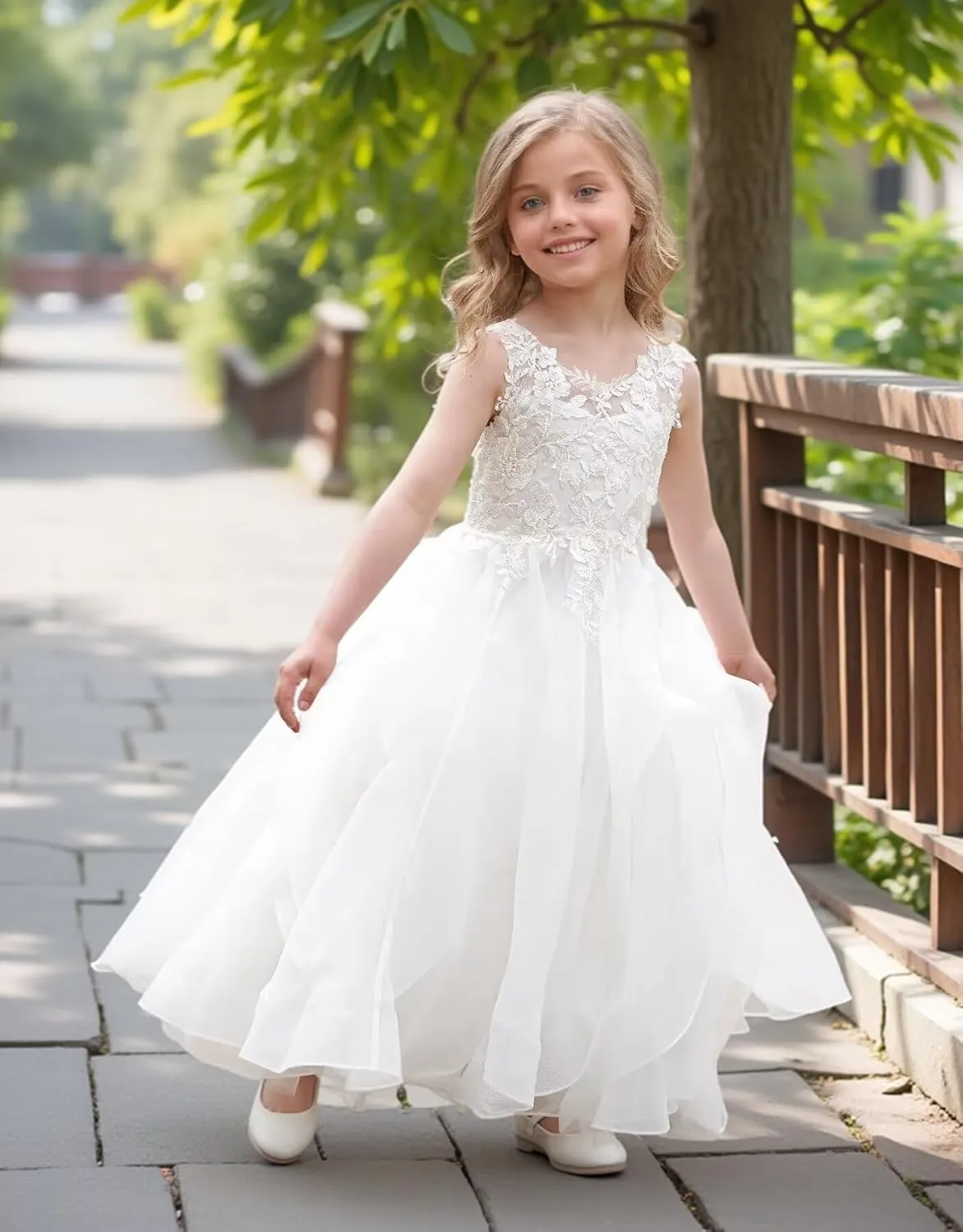 Flower Girl Dresses for Wedding Lace Appliques Pageant Dress Tulle Sleeveless First Communion Dresses for Girls