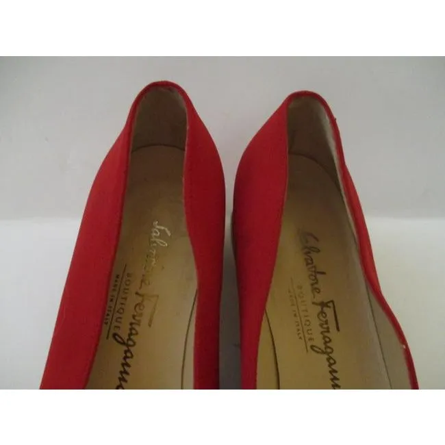 Salvatore Ferragamo Red Boutique Black Toe Square Toe Embossed Logo Flats Size Us