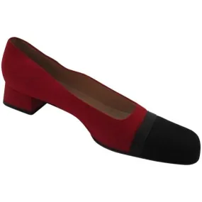 Salvatore Ferragamo Red Boutique Black Toe Square Toe Embossed Logo Flats Size Us
